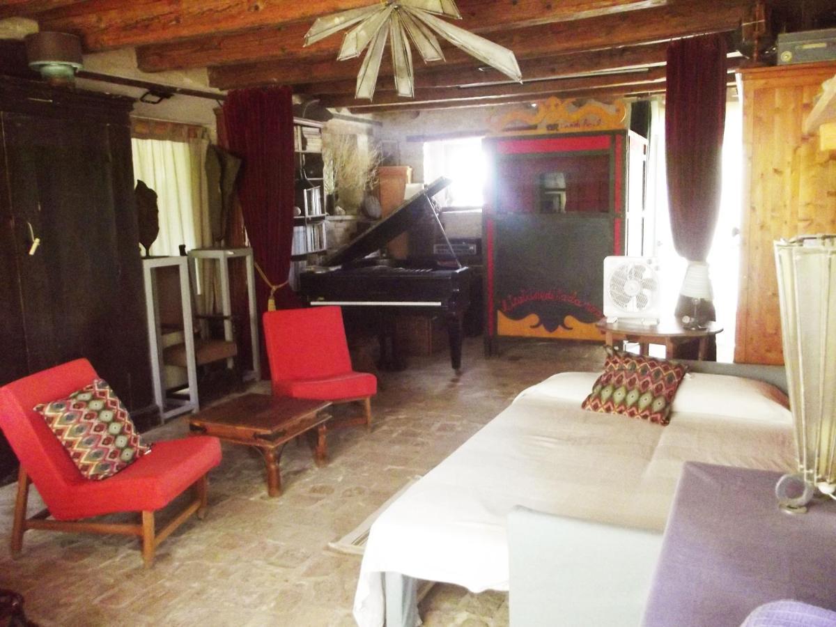 La Casa degli ulivi Art B&B Trecastelli Esterno foto